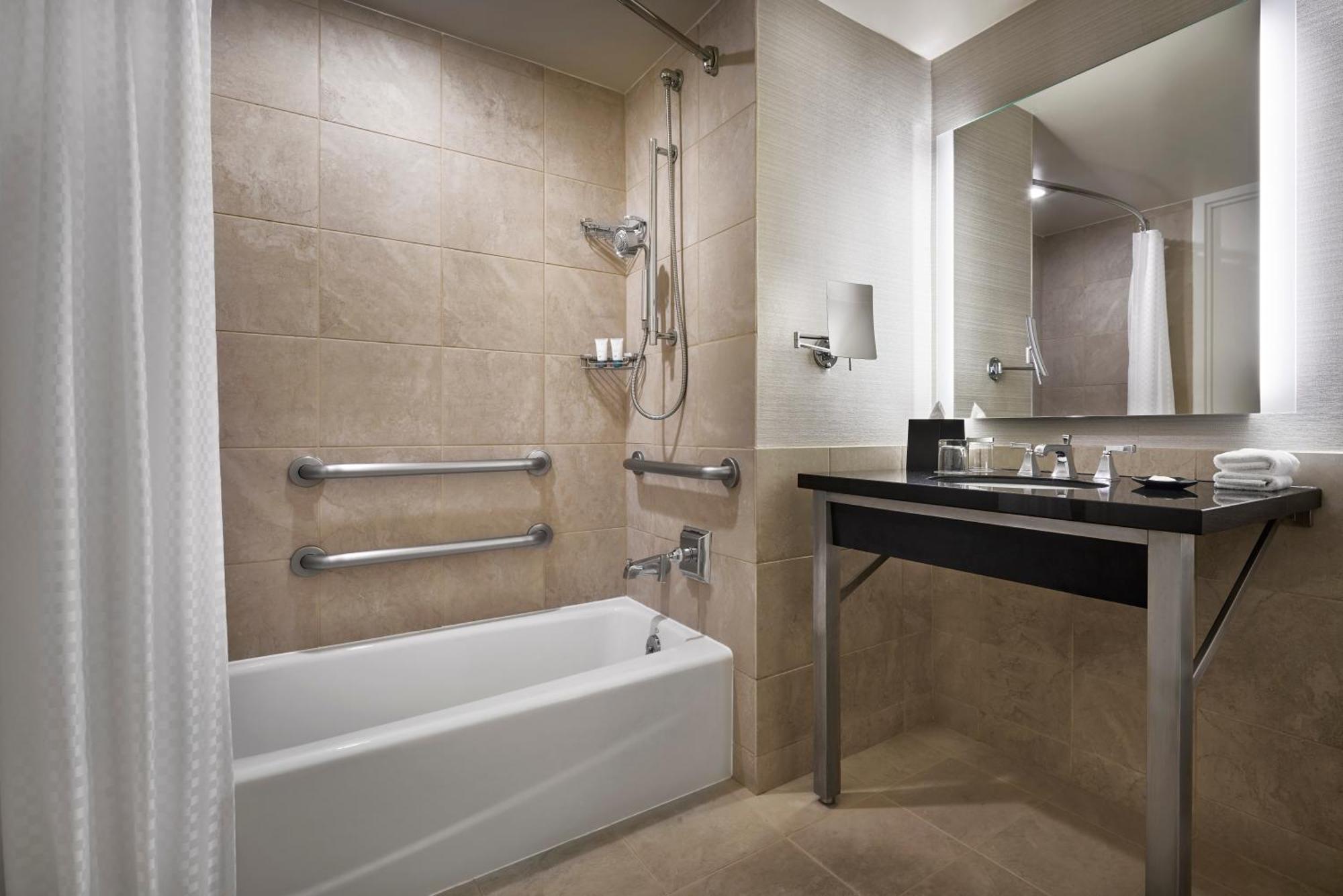 The Westin Alexandria Old Town Hotel Bagian luar foto